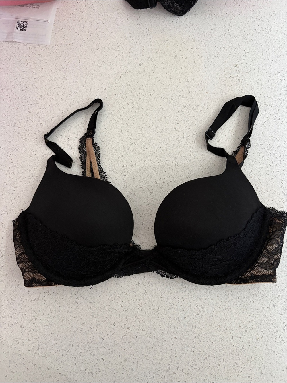 Victoria's Secret Black Lace Push-Up Bra (retired style - Fearless push up)